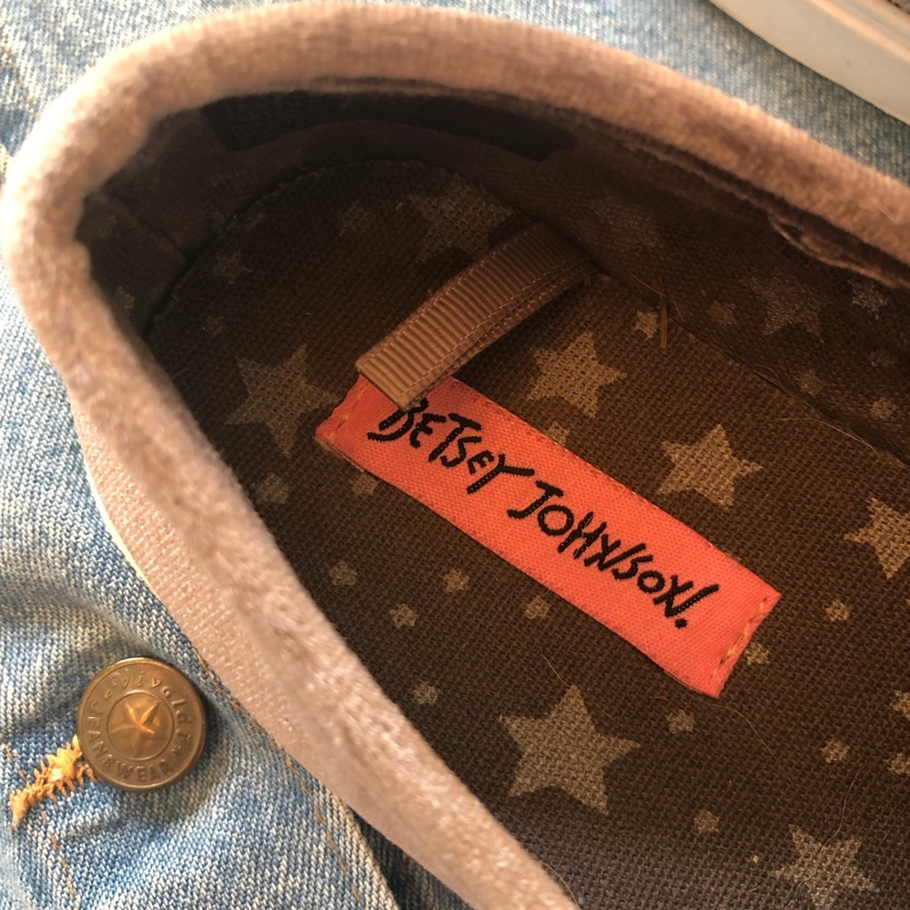 Betsey Johnson Fuzzy Ears Faux Fur Sneakers Sz 5 - Picture 7 of 8